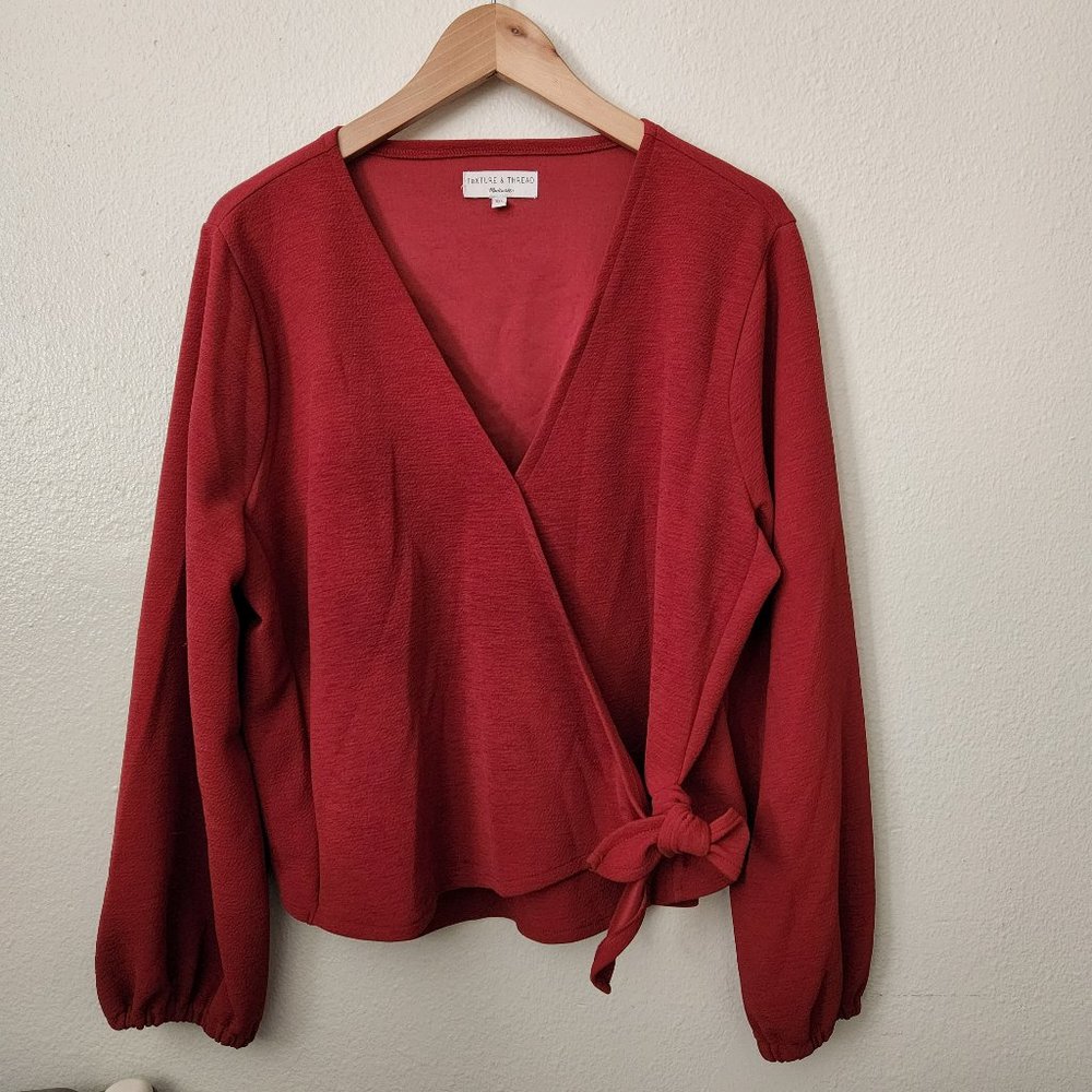 Wrap Top Texture & Thread Wrap Top